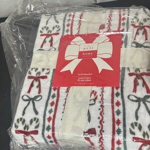 Christmas red and green Candy cane twin blanket
